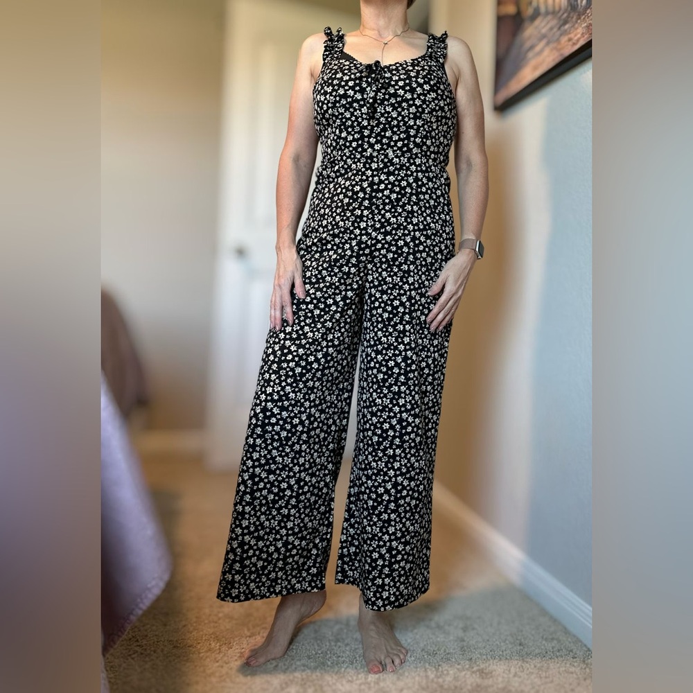 NWT Aemi + Co Floral Black Jumpsuit - Picture 2 of 16